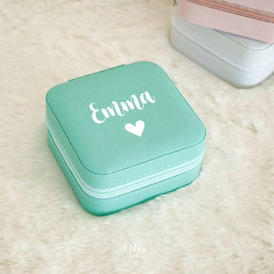 Mini Porte-Bijoux de Voyage – Personnalisé avec Nom & ❤️