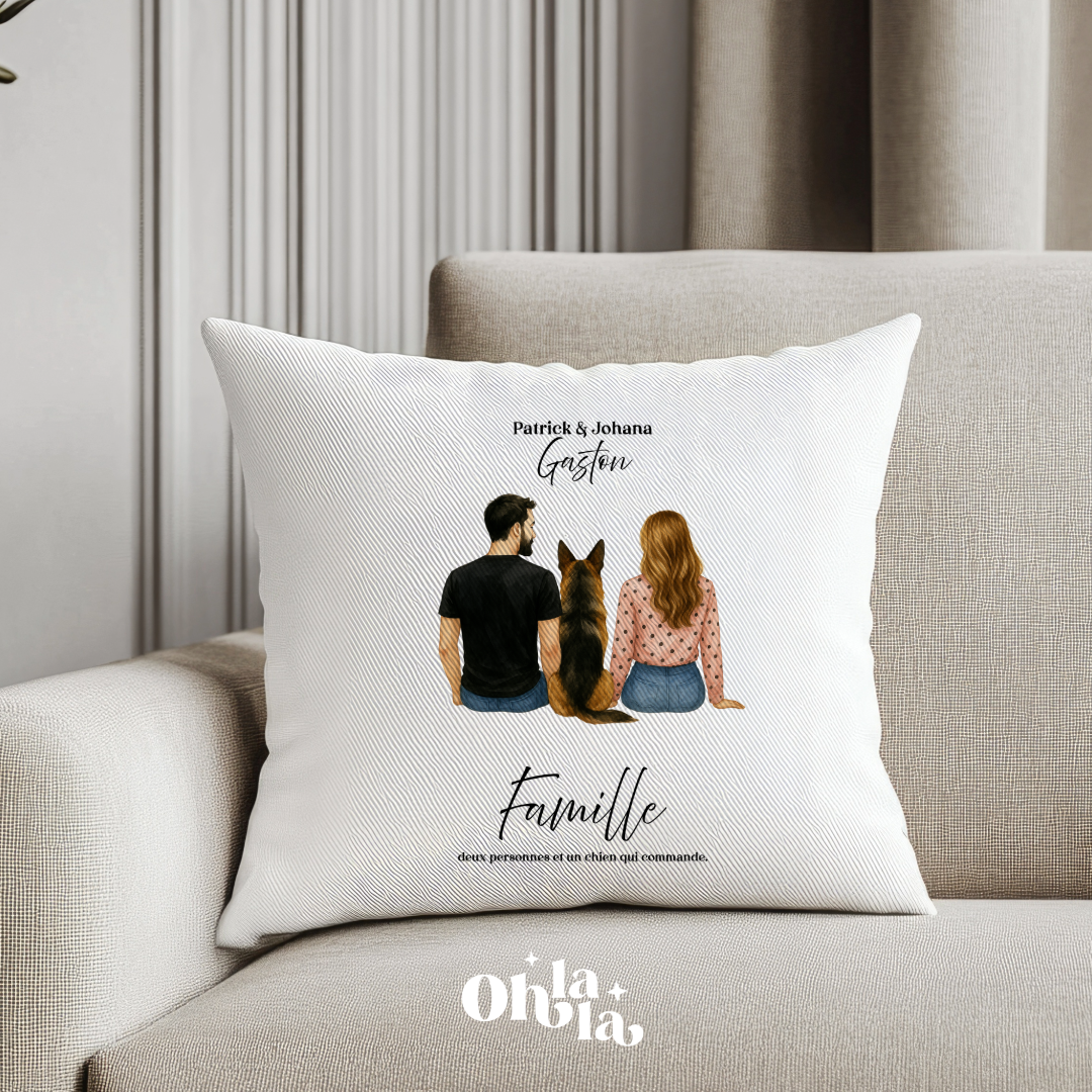 🛋️ Coussin Couple & chien – Personnalisable