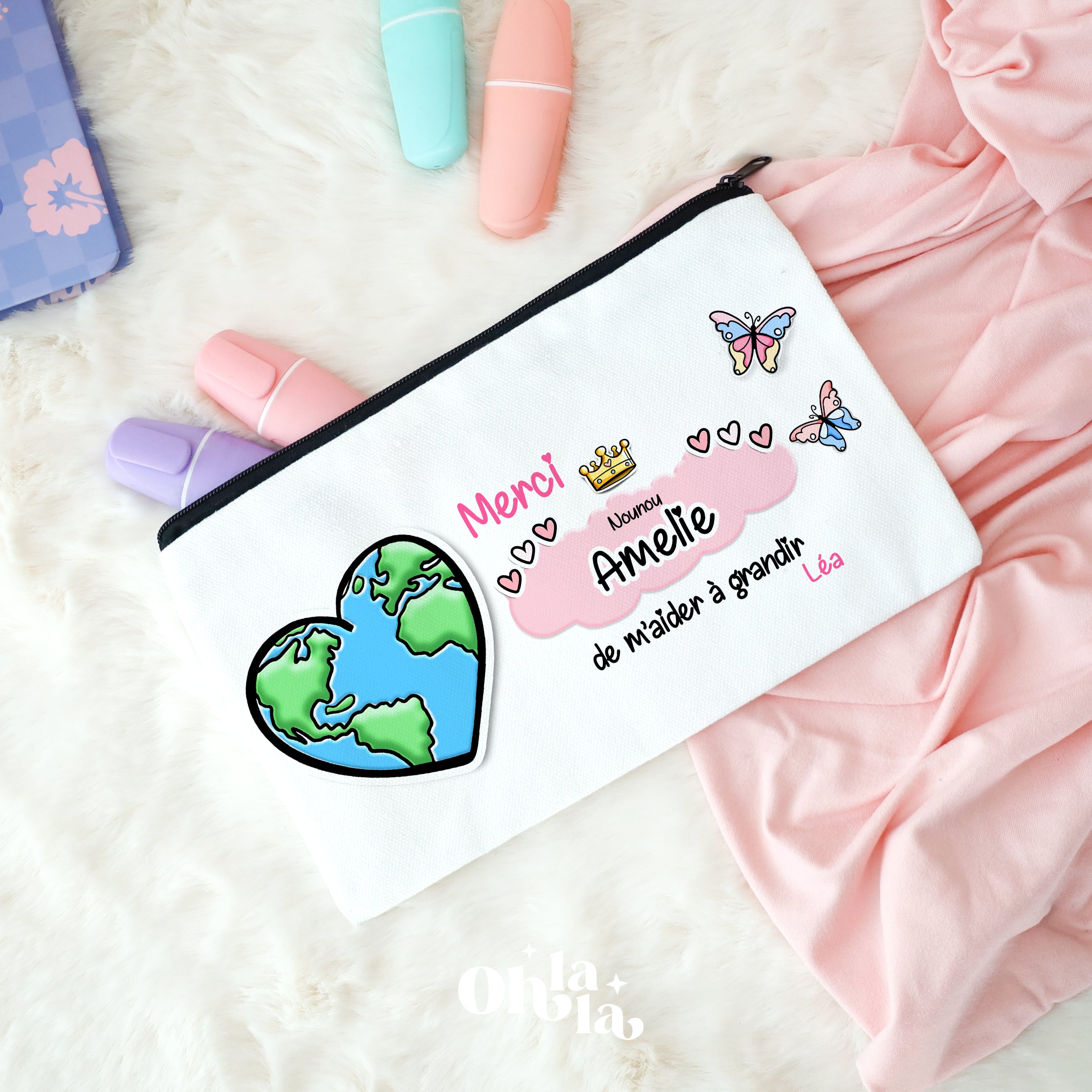 Trousse personnalisable – Pour Maîtresse ou Nounou – “Merci de m’aider à grandir”